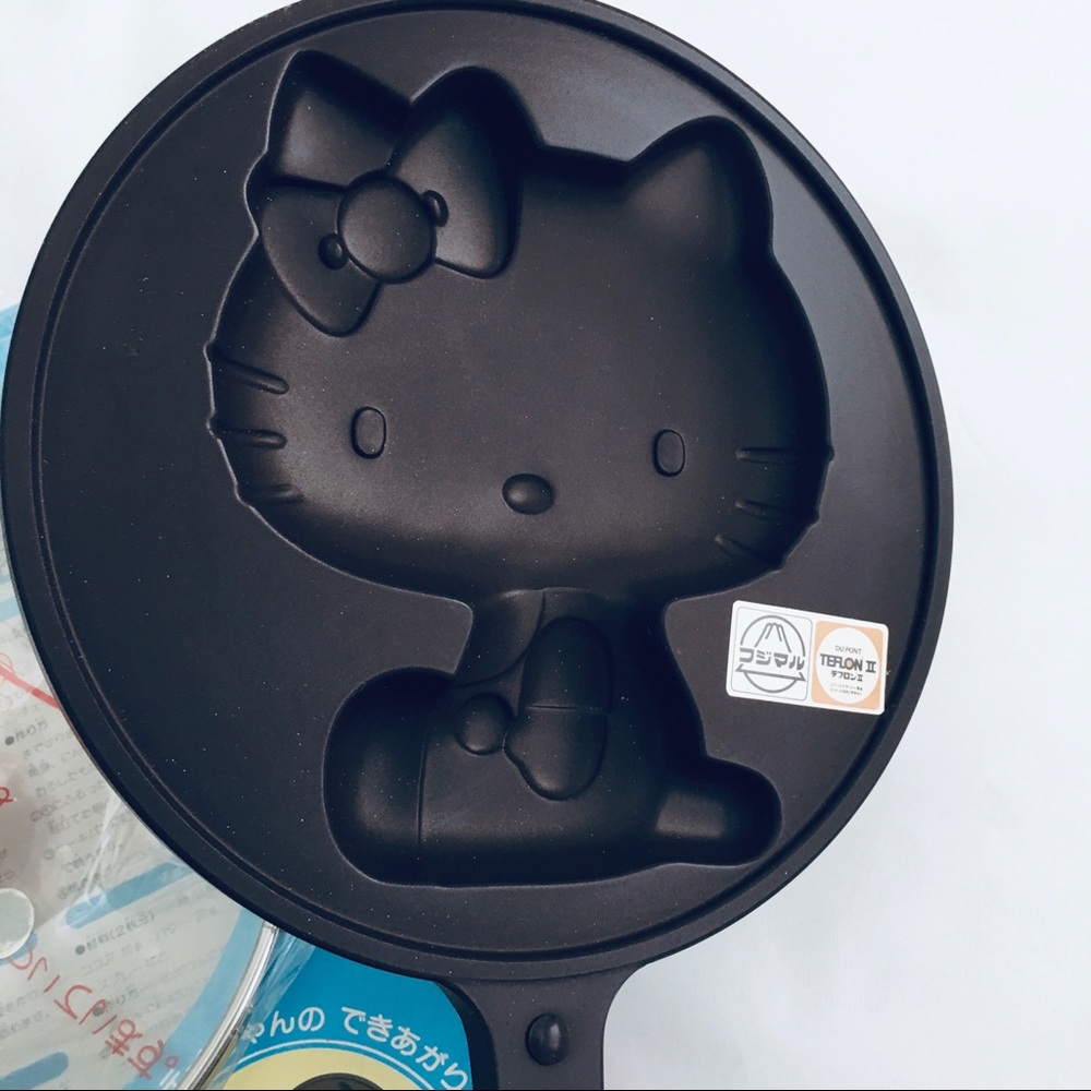 New in Box Vintage Sanrio Hello Kitty Pan Mold ‘83